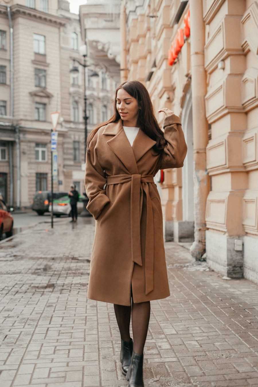 С чем носить женское пальто оверсайз — модные луки