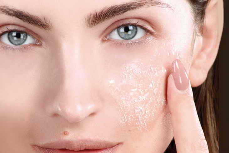 11 масок от шелушения кожи лица в домашних условиях