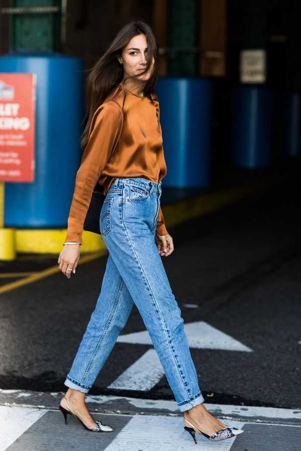C чем носить рваные джинсы: 25 стильных образов на 2021