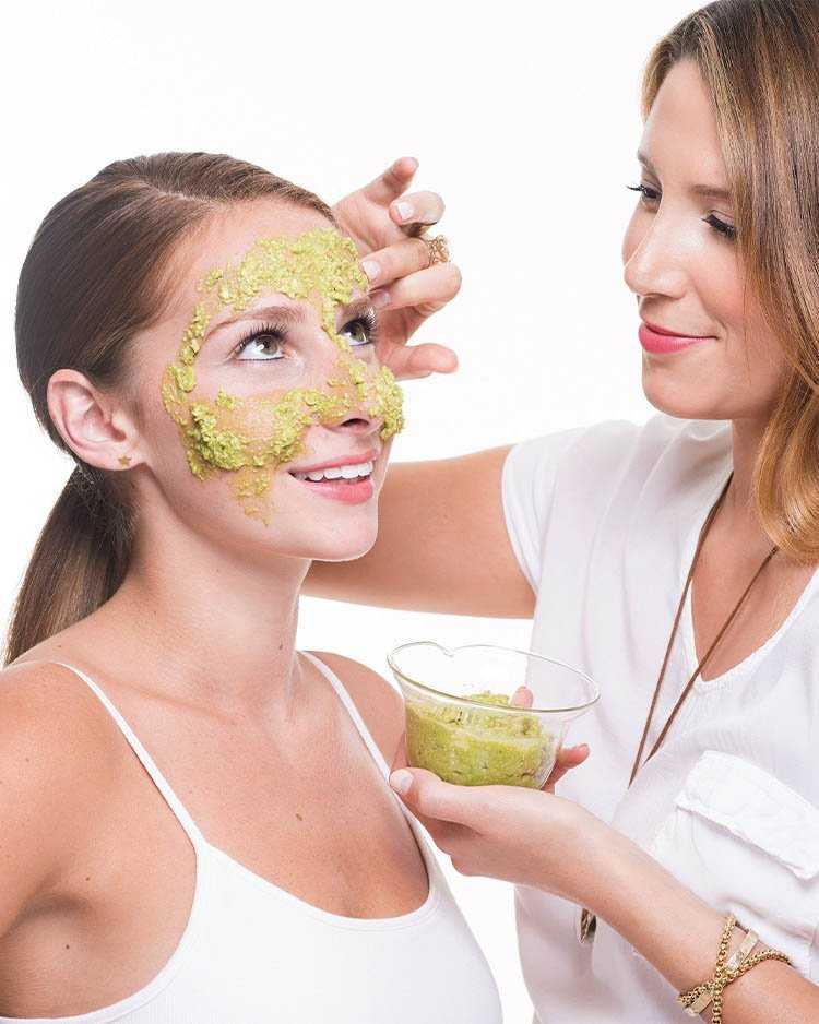 Питательная маска для лица в домашних условиях: рецепты по типам кожи