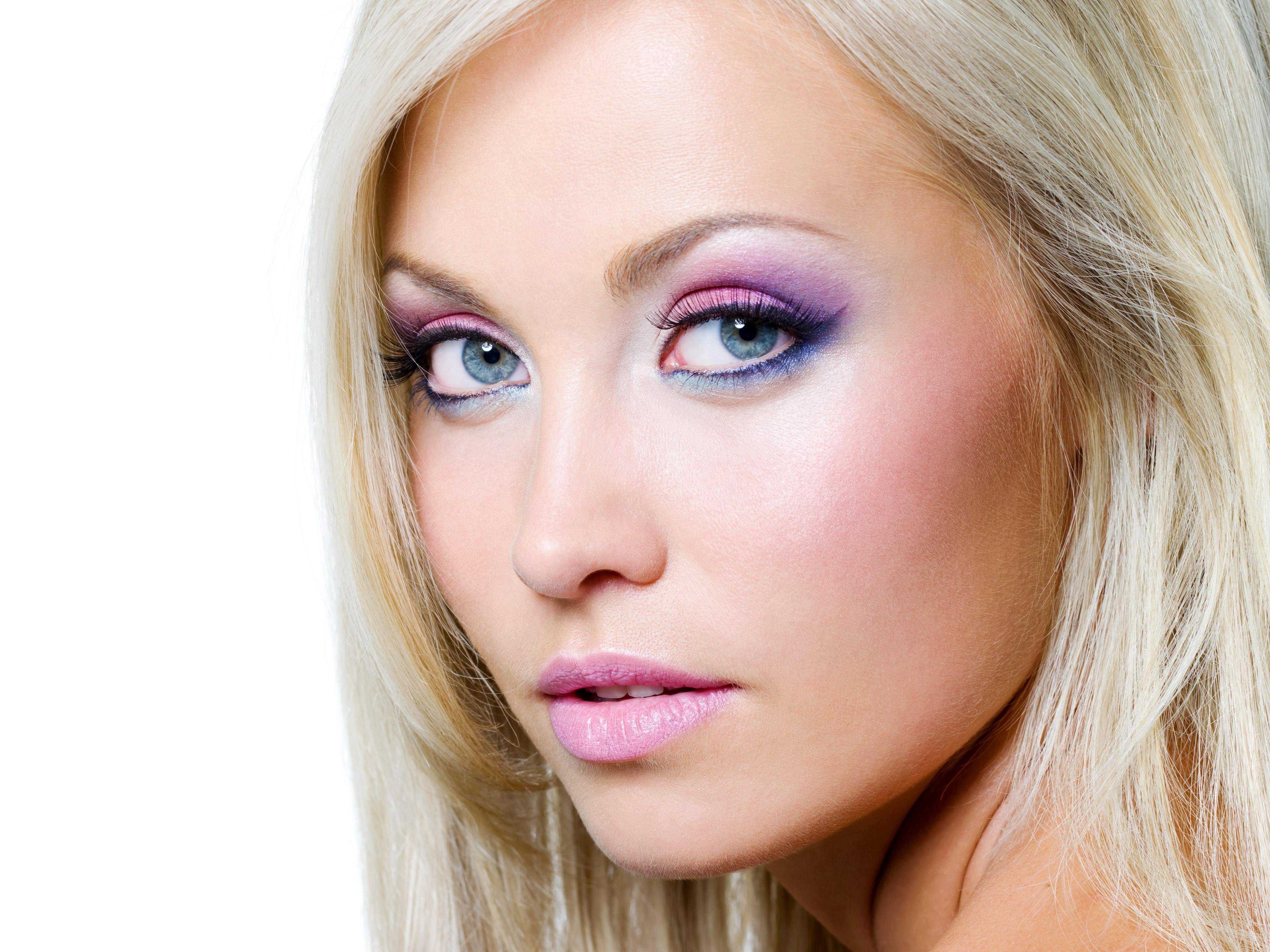 Красивый макияж для блондинок с голубыми глазами (50 фото)