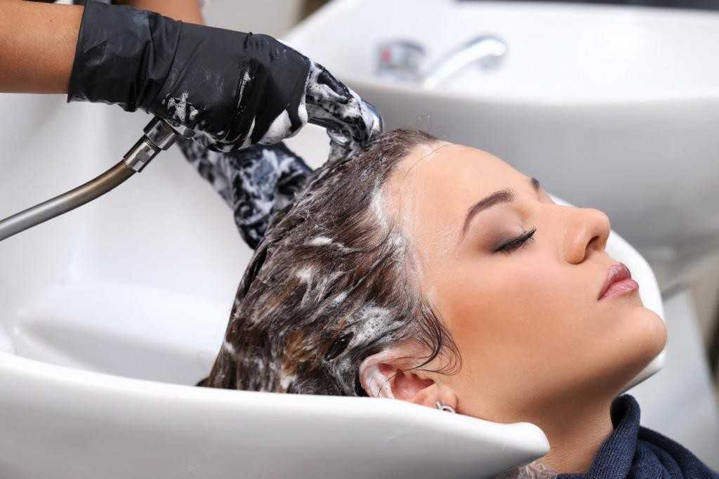 Подготовительные и заключительные работы при окрашивании волос