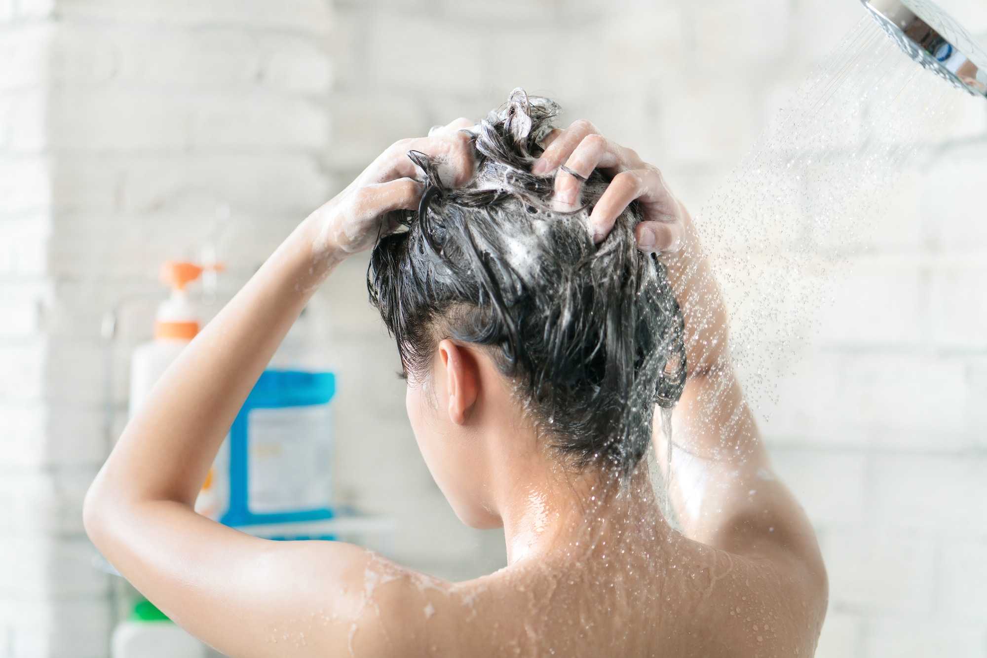 Можно ли мыть голову каждый день шампунем