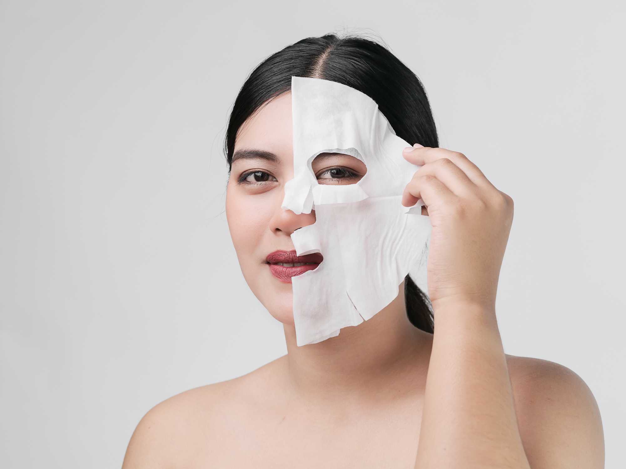 Как правильно наносить маску на лицо? советы профессиональных косметологов