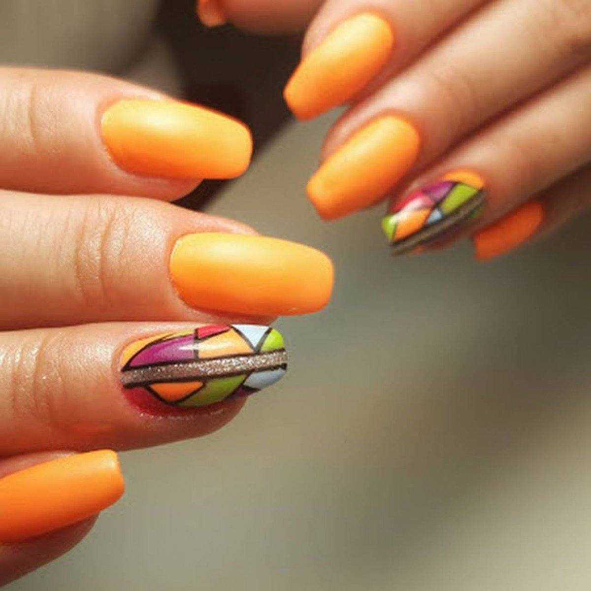 Ногти яркие оранжевые летние