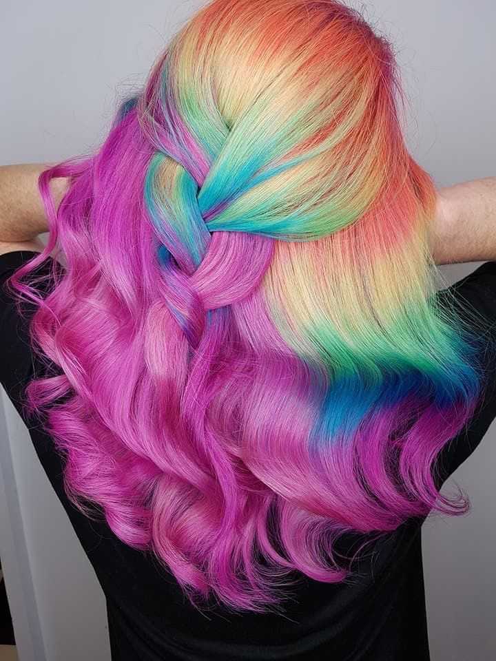 Краски для волос с розовым оттенком: обзор, советы по выбору