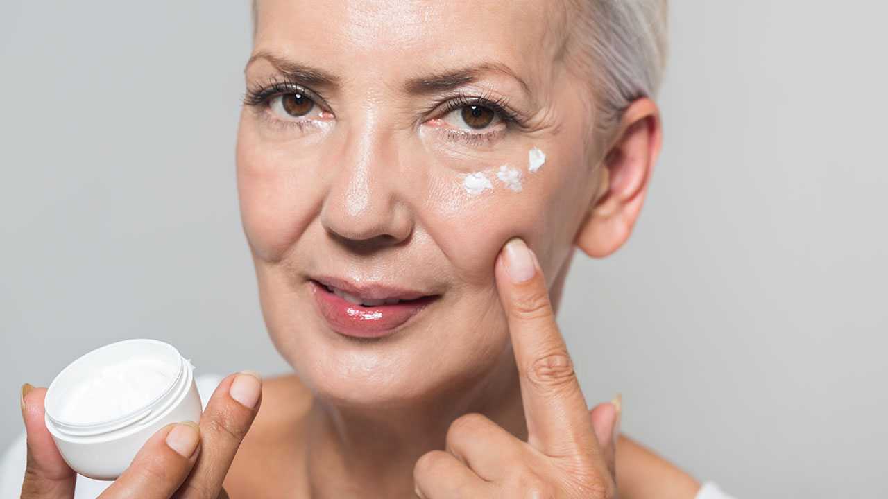 11 масок для лица в домашних условиях омолаживающие после 40: какие самые эффективные для сухой кожи лица от морщин