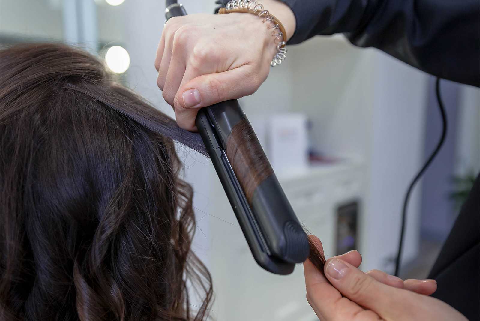 Самые вредные процедуры для волос: урон вместо ухода